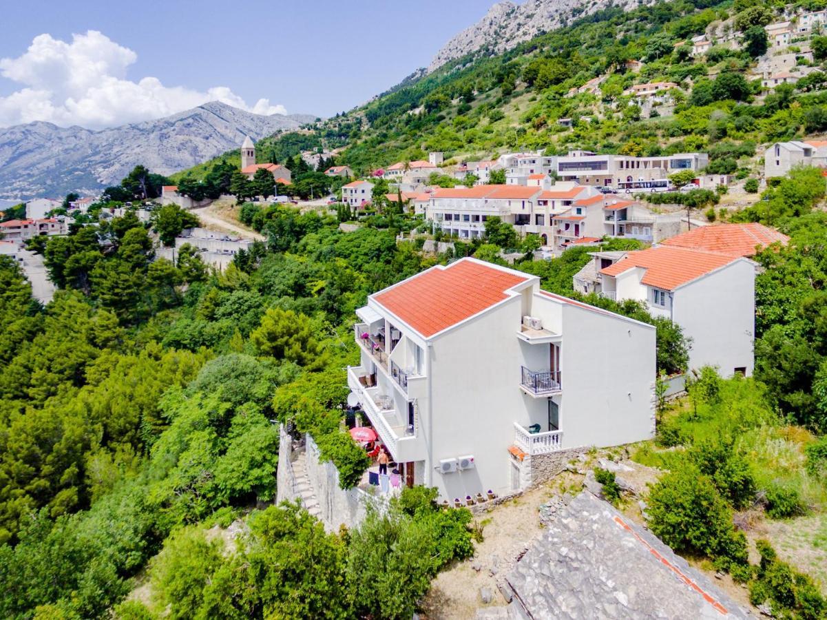 Villa Kosa Brela Rom bilde