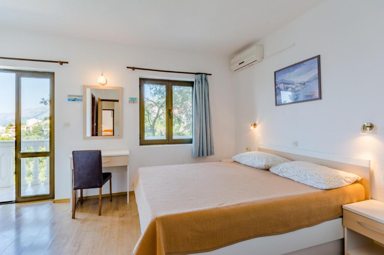 Villa Kosa Brela Rom bilde